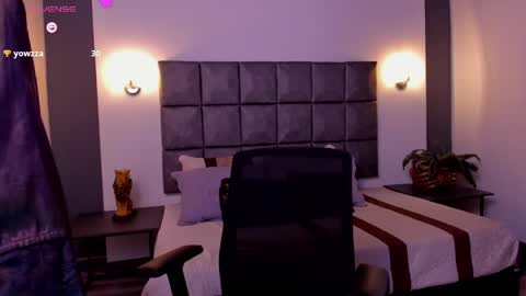 Ayleen online show from December 2024 03:44:01 PM