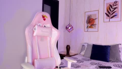 Ayleen online show from October 2025 12:36:02 PM