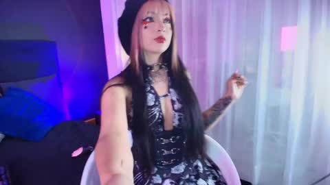Aylen online show from May 2026 07:55:02 PM