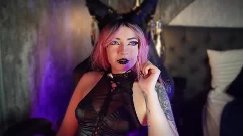 Aylen online show from June 2026 06:40:01 PM