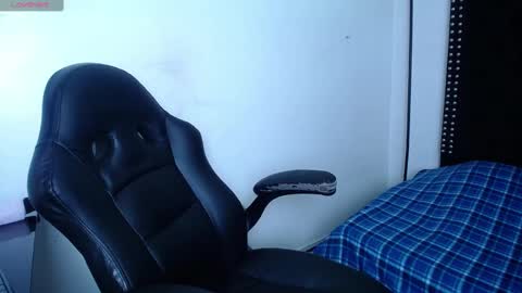 Ayliinn  online show from March 2025 03:33:01 AM