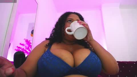 Ayliinn  online show from May 2026 01:56:01 AM