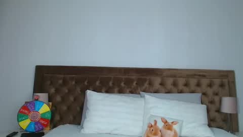 Aylin online show from October 2025 02:12:02 AM