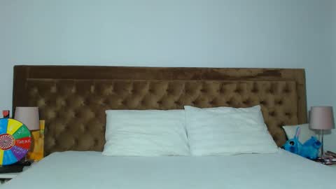 Aylin online show from February 2026 03:26:01 AM