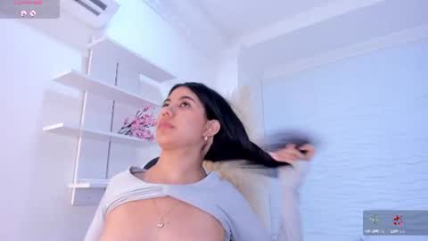 aylinlove_ online show from July 2026 11:49:02 AM
