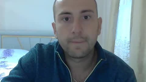 Snapshot of aymax95 chatting on November 2025 10:37:01 AM AYBOY online show from November 2025 10:37:01 AM