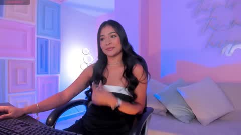 Ayshel online show from October 2025 04:08:02 AM