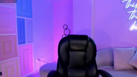 Ayshel online show from October 2025 03:29:01 AM