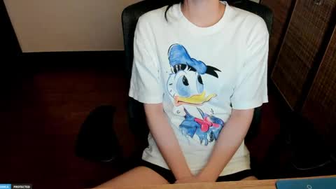 Snapshot of ayumianzu chatting on April 2026 08:42:01 PM anzu online show from April 2026 08:42:01 PM