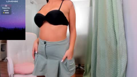 Ayumi online show from December 2024 01:23:02 PM