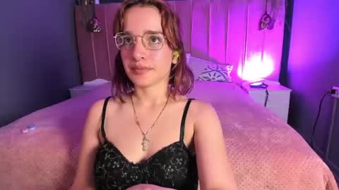 Azahara online show from July 2026 06:28:02 PM