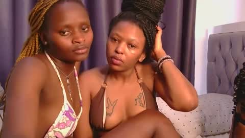 Snapshot of azalea46 chatting on December 2025 04:39:02 AM Azalea online show from December 2025 04:39:02 AM