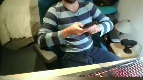 azdert online show from November 2025 03:12:02 PM