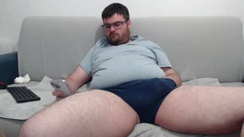 Snapshot of azer912 chatting on December 2024 09:48:01 PM Azer online show from December 2024 09:48:01 PM