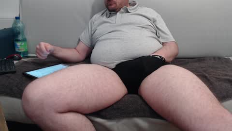 Snapshot of azer912 chatting on January 2025 08:49:02 PM Azer online show from January 2025 08:49:02 PM