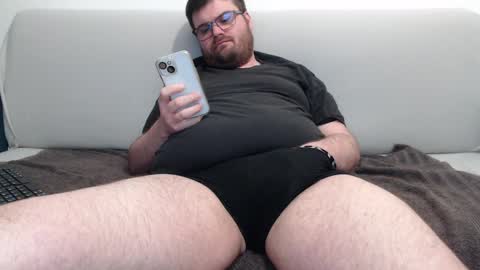 Snapshot of azer912 chatting on February 2025 09:04:02 PM Azer online show from February 2025 09:04:02 PM