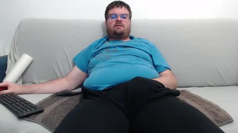 Snapshot of azer912 chatting on September 2025 10:37:01 PM Azer online show from September 2025 10:37:01 PM