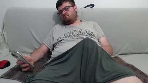 Snapshot of azer912 chatting on September 2025 04:23:02 PM Azer online show from September 2025 04:23:02 PM