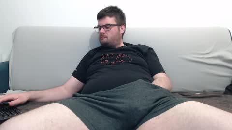 Azer online show from April 2026 08:23:01 PM