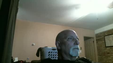 Snapshot of azjohnny chatting on April 2026 11:02:01 PM azjohnny online show from April 2026 11:02:01 PM