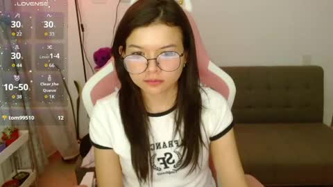 Azu  online show from May 2026 12:16:02 AM