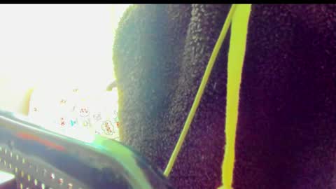 Snapshot of azu_moure chatting on January 2026 06:21:02 PM Azu Moure online show from January 2026 06:21:02 PM