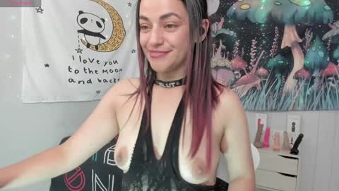 Snapshot of azucenaxxxgp chatting on January 2025 05:06:01 PM Azucena R online show from January 2025 05:06:01 PM