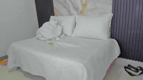 Snapshot of azul_honey chatting on October 2025 10:35:02 AM HONEY AZUL online show from October 2025 10:35:02 AM