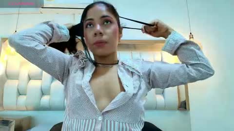 Snapshot of azulmaveric chatting on June 2026 08:31:02 PM AZUL online show from June 2026 08:31:02 PM