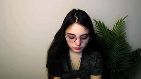 azumi_chan_ online show from December 2025 11:02:01 PM