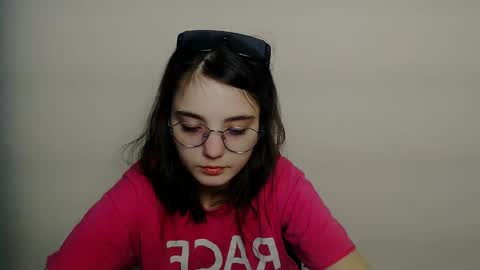 azumi_chan_ online show from March 2026 03:51:01 PM