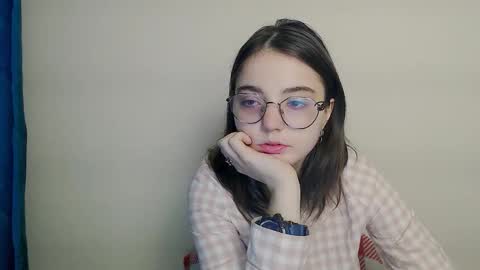 azumi_chan_ online show from March 2026 04:10:02 PM