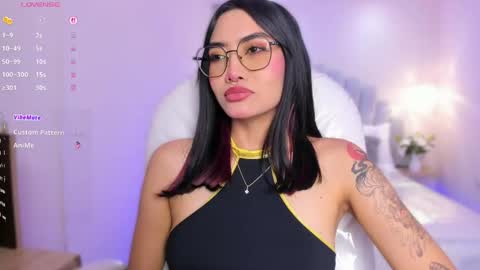 Azura online show from May 2026 07:41:01 PM