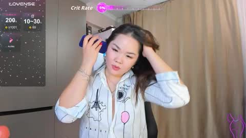 azure_moon online show from February 2026 06:22:02 PM