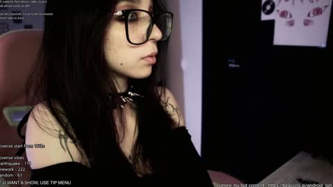 Snapshot of b0pppo chatting on January 2025 07:03:01 PM your fuckdoll  sub girl  MORE ME  online show from January 2025 07:03:01 PM