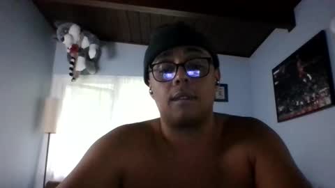 Snapshot of b0urb0n7 chatting on October 2025 10:43:02 PM Bourbon online show from October 2025 10:43:02 PM