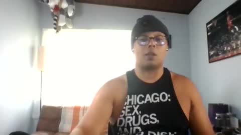 Snapshot of b0urb0n7 chatting on October 2025 09:48:02 PM Bourbon online show from October 2025 09:48:02 PM