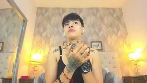 Anny online show from May 2026 03:33:01 AM