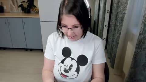 Snapshot of b_bonya_m chatting on January 2025 11:43:02 AM Bonya online show from January 2025 11:43:02 AM