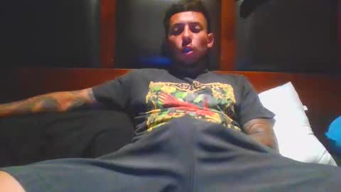 Snapshot of baadddboooy69 chatting on December 2025 02:42:02 AM baadddboooy69 online show from December 2025 02:42:02 AM