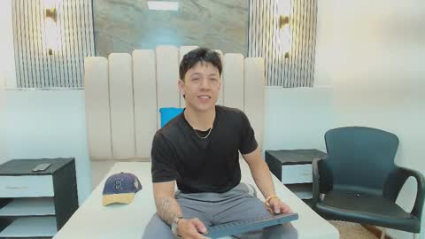Snapshot of baan_420 chatting on October 2025 10:40:01 PM Baan online show from October 2025 10:40:01 PM