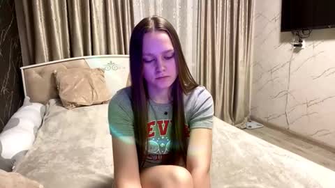 Snapshot of babararyals chatting on November 2025 01:10:02 PM Anny Simpson online show from November 2025 01:10:02 PM