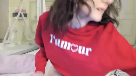 babby_jewel online show from January 2025 05:15:02 PM