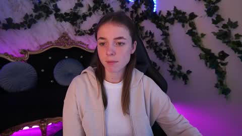 Babe online show from October 2025 07:17:01 AM