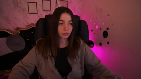 Babe online show from April 2026 08:12:01 AM