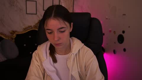 Babe online show from May 2026 06:29:01 AM