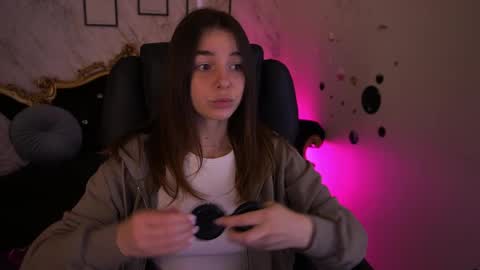 Babe online show from May 2026 06:18:02 AM