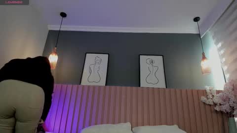 Snapshot of babe_sophiee chatting on October 2025 12:47:01 PM babe_sophiee online show from October 2025 12:47:01 PM