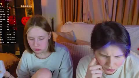 Snapshot of babees_eva chatting on November 2025 07:01:02 PM Sweety Eva online show from November 2025 07:01:02 PM