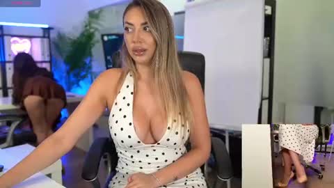 Olivia and Lexi online show from June 2026 05:16:02 AM